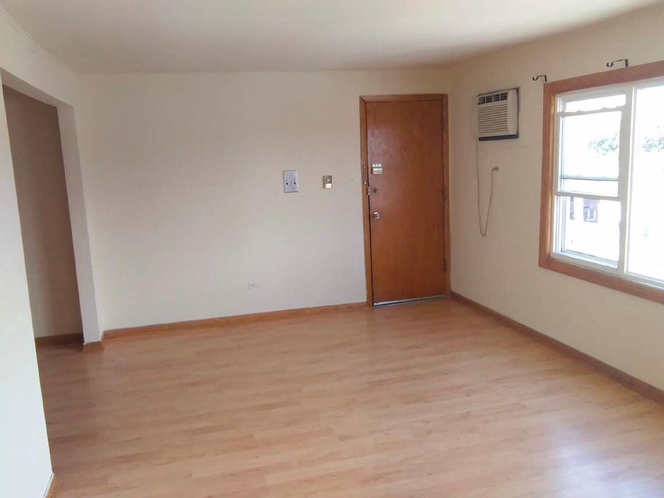 1st image of 4895 S Archer Ave