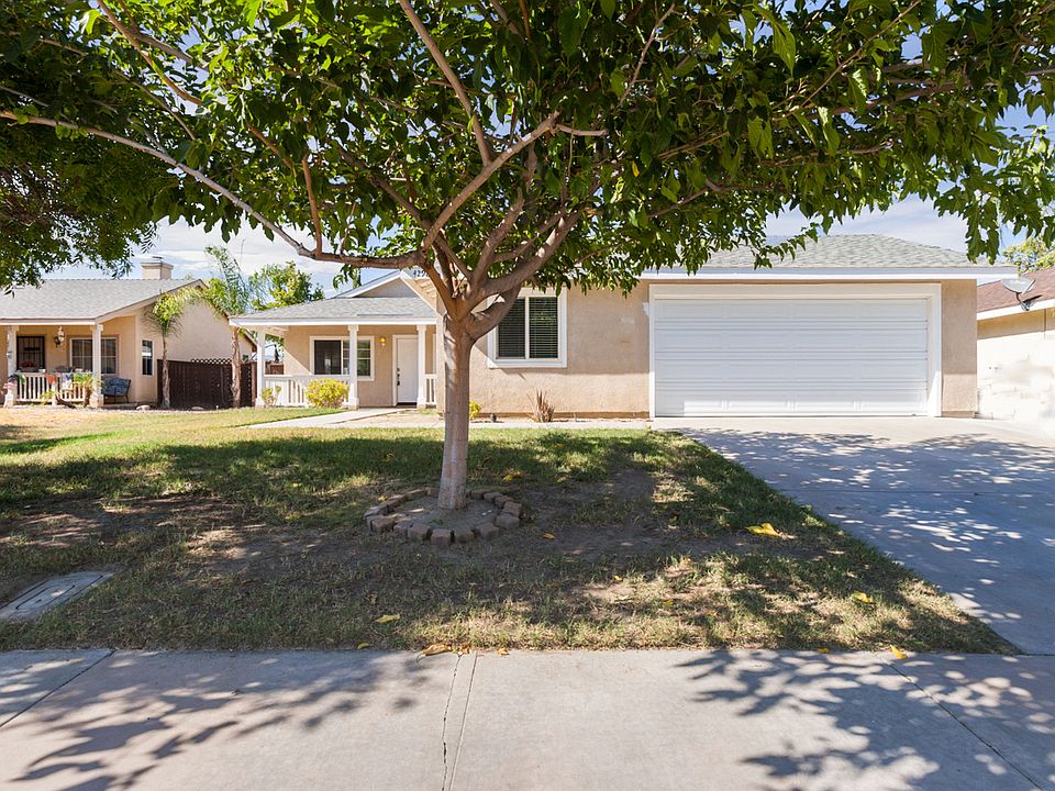 1st image of 42982 Charlton Ave