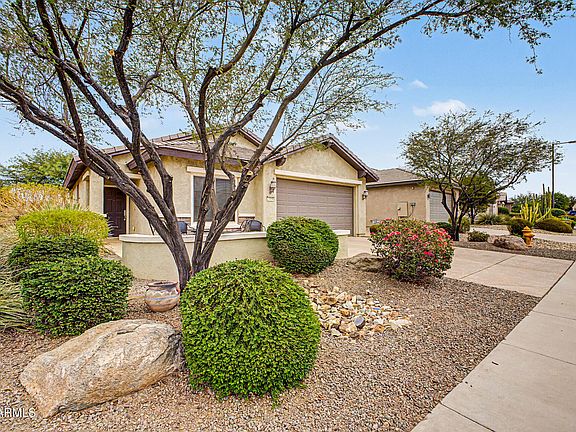 3rd image of 27050 W TONOPAH Drive