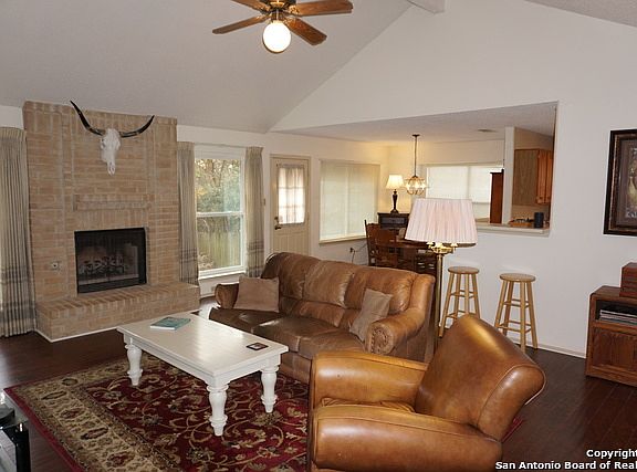 5th image of 8118 Oak Island Dr