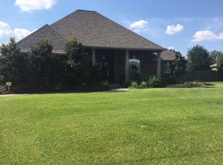 956 E Kade Ln, Lake Charles, LA 70605