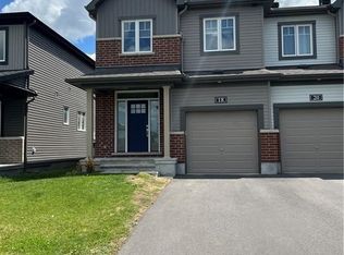 18 Gardenpost Ter S, Ottawa, ON K4A1G8