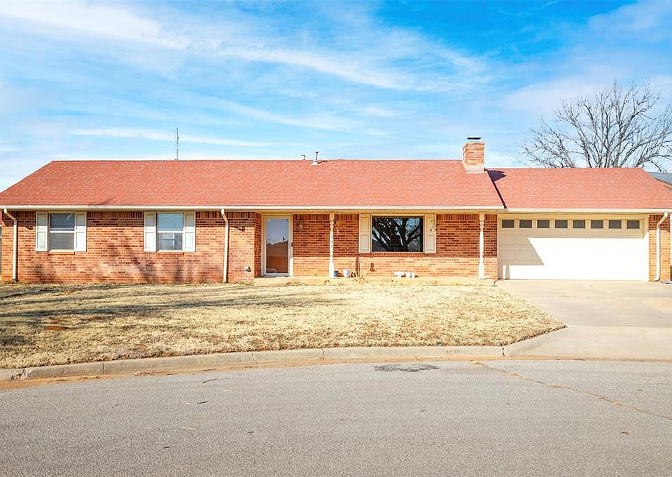 1st image of 309 Connie Dr