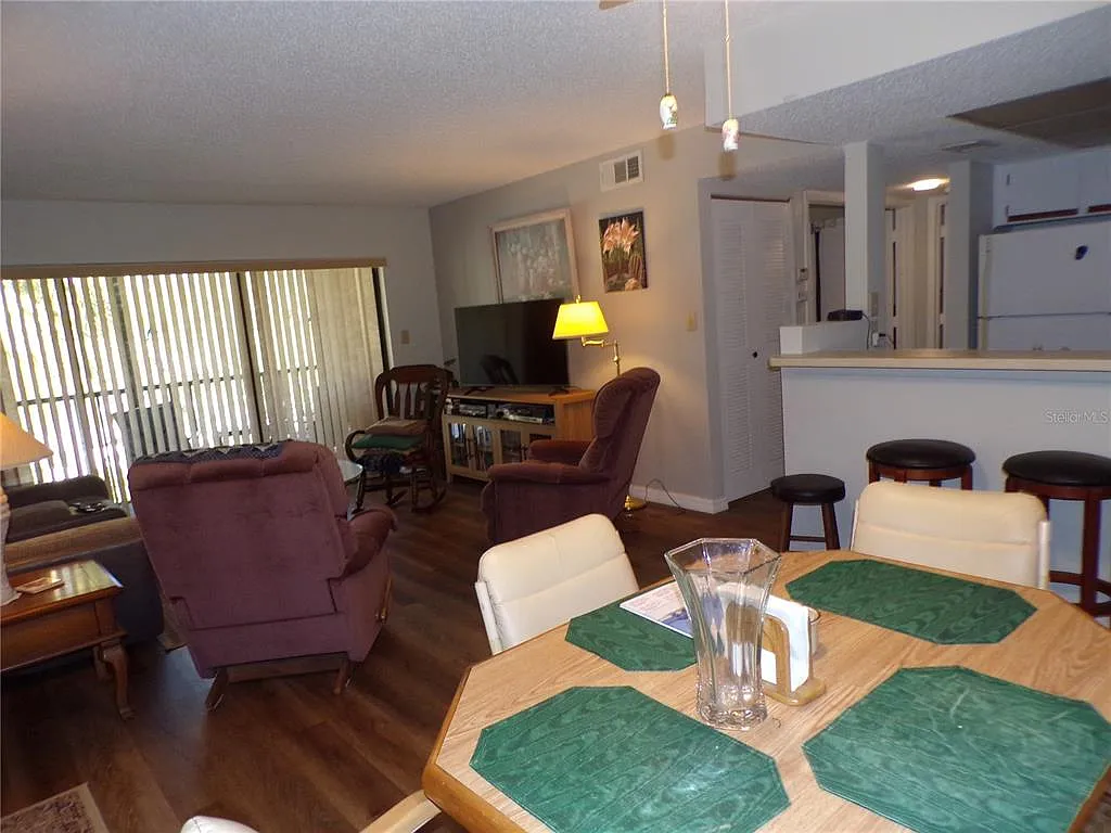 1 bed, 1.0 bath, 735 sqft, $2,000 — Photo 4