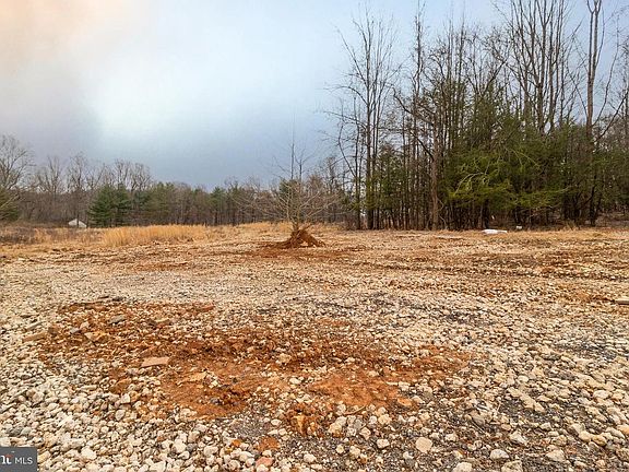 4th image of 1625 Ashton Rd