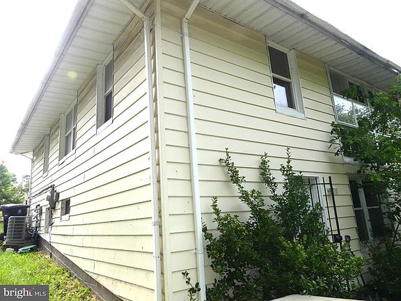 4th image of 2406 Muncy Cir