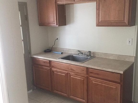 2nd image of 14001 Tuckahoe Ave