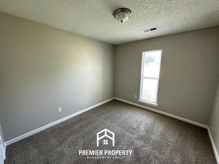 6600 Elkgate Dr — Photo 15