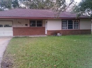 511 Wisteria St, Lake Jackson, TX 77566