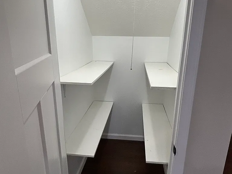 2851 Washington Ave — Photo 9