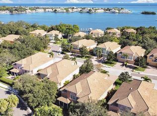 184 BANYAN BAY DRIVE, ST PETERSBURG, FL 33705