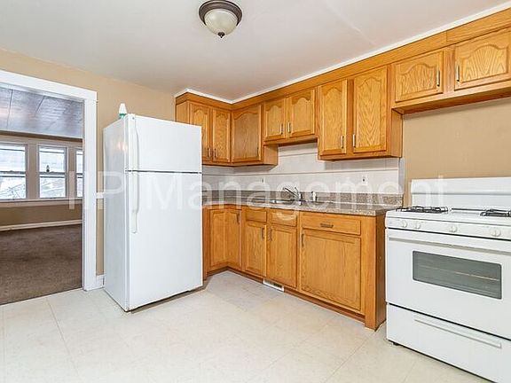 5th image of 51 Thames Ave
