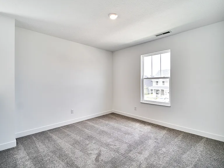 404 W Monroe St — Photo 42
