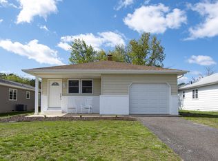 212 Port Royal Dr, Toms River, NJ