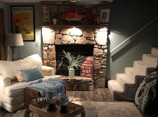 71 Cherry Hill Ln, Sunrise Beach, MO 65079