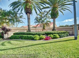 6350 Hawkes Bluff Ave, Davie, FL 33331
