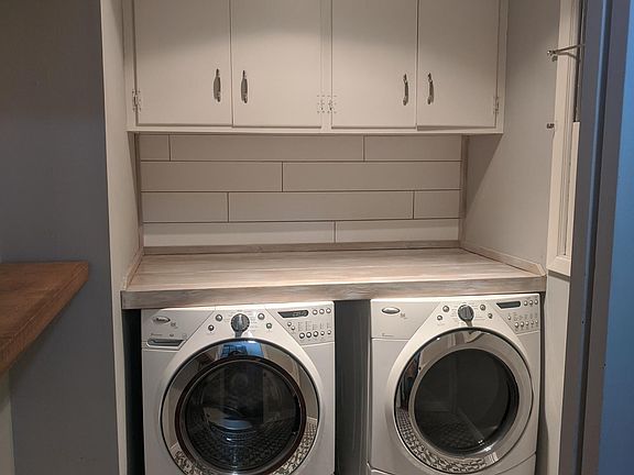5th image of 7010 SW Brier Pl