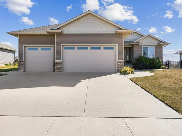 1106 Wood Lily Rd, Solon, IA 52333