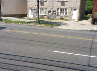 87 E 233rd St, Bronx, NY 10470