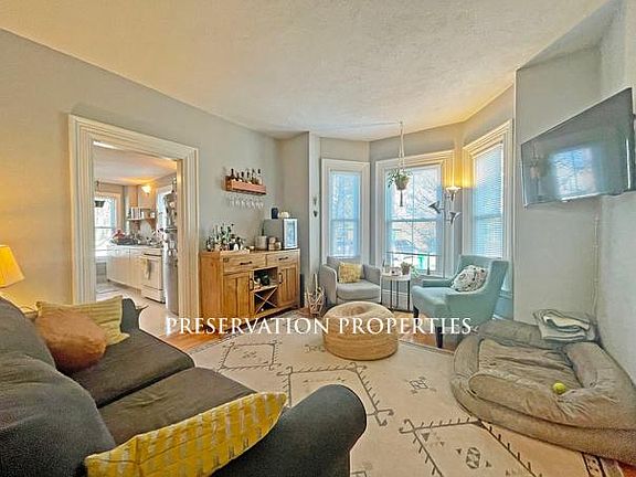 5th image of 53 Churchill St #1
