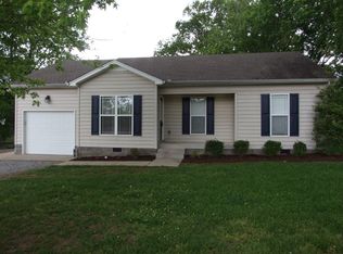 1203 Webster St, Greenbrier, TN 37073
