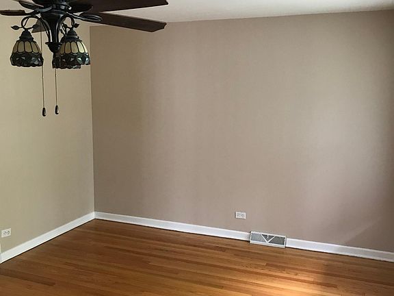 Livingroom/Dining room area