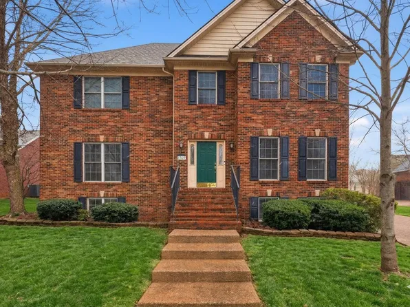 1369 Saddle Club Way, Lexington, KY 40504