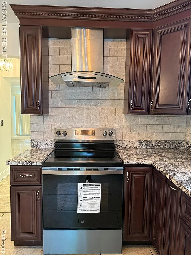 2 bed, 2.5 bath, 1350 sqft, $1,850 — Photo 4