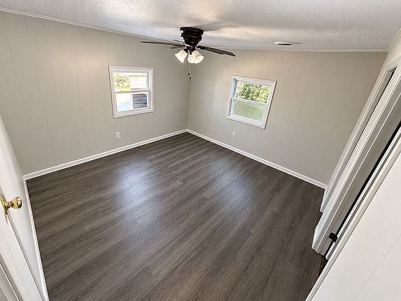 4th image of 1220 Williams St