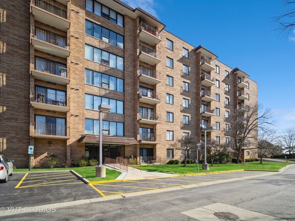 1777 W Crystal Ln UNIT 704, Mount Prospect, IL 60056