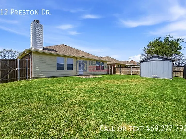 712 Preston Dr — Photo 30