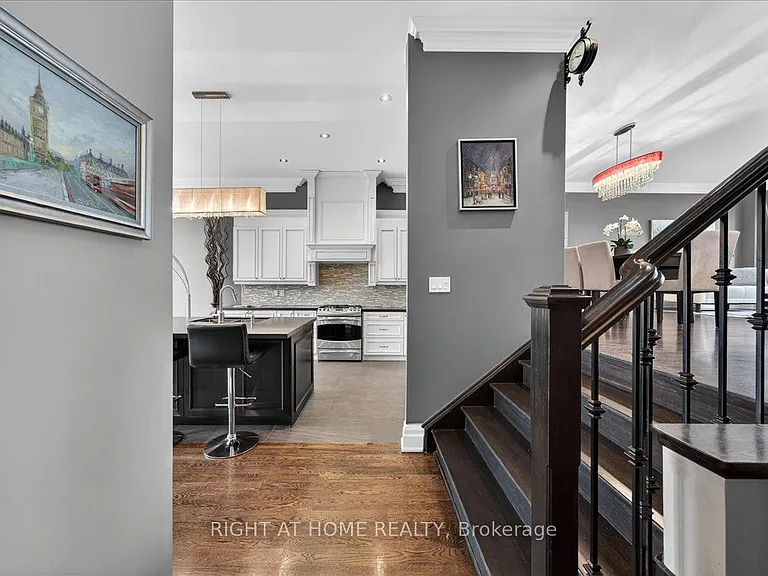 91B Evans Ave — Photo 16