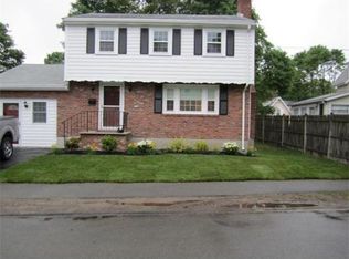 9 Barrows St, Dedham, MA 02026