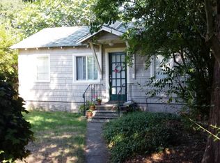 1712 1/2 N 36th St, Seattle, WA 98103