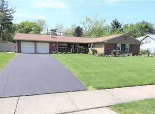 20 Flower Rd, Somerset, NJ 08873