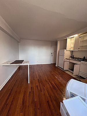 2nd image of 3320 Avenue H APT 2N