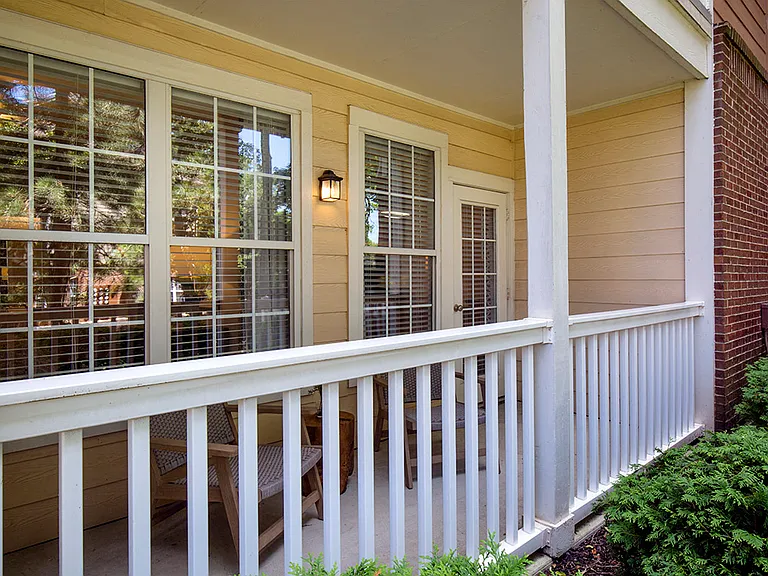 Spacious Patio