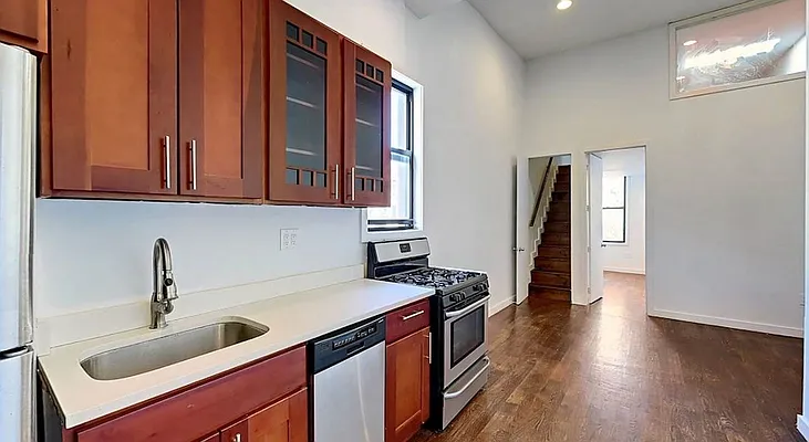 Rented by MADEHOME | media 10