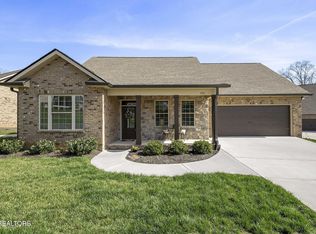 1773 Mountain Dr, Lenoir City, TN 37772