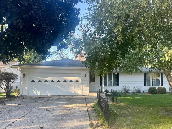 1622 7th Pl SW, Mason City, IA 50401