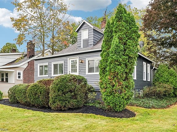 2nd image of 1532 Sheridan Rd