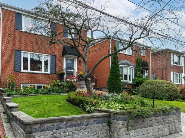 35 Love Cres, Toronto, ON M4E 1V6
