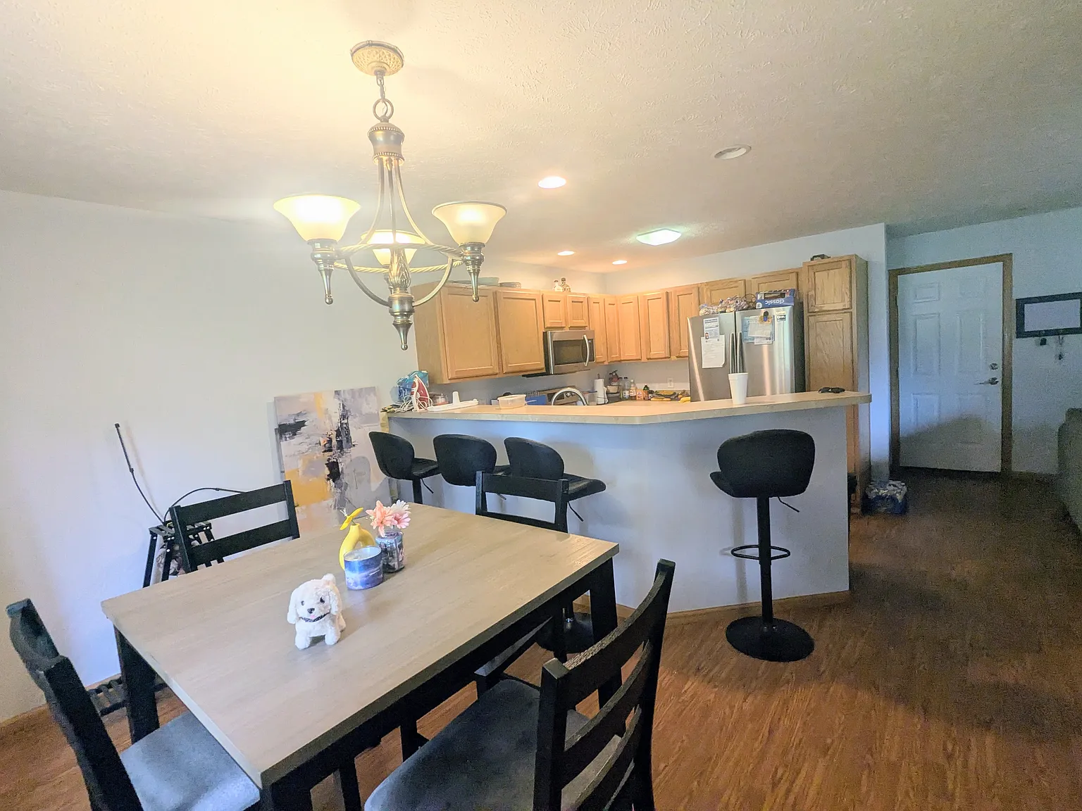 3 bed, 2.5 bath, 1498 sqft, $1,849 — Photo 2