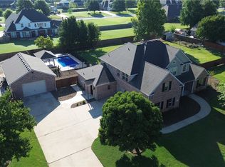 330 Scarlett Blvd, Springdale, AR 72762