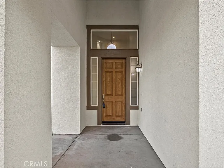 1728 Tamarron Dr — Photo 3