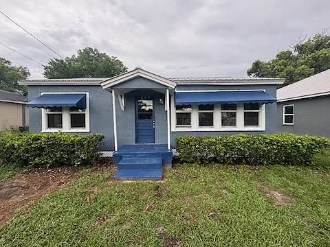 1st image of 834 N Ruth Ave