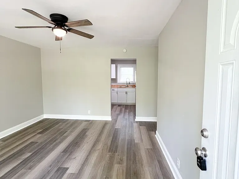 110 Wilson Ct — Photo 4