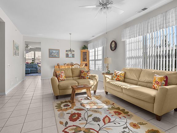 4th image of 12774 Holbrook Dr