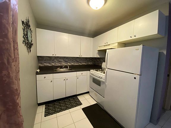 3rd image of 2184 S Railroad Ave Floor 1F