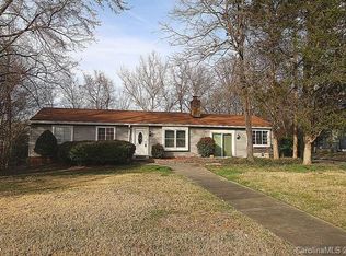 12031 Meadhaven Dr, Charlotte, NC 28273